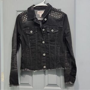 NWOT Arizona Black Studded Distressed Punk Denim Jean Jacket small